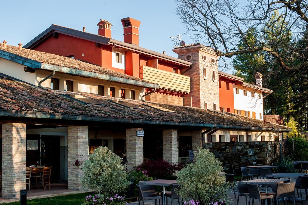 Elliot Osteria E Dormire In Collina Manzano エクステリア 写真