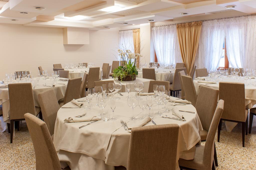 Elliot Osteria E Dormire In Collina Manzano エクステリア 写真