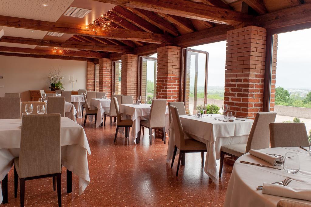 Elliot Osteria E Dormire In Collina Manzano エクステリア 写真