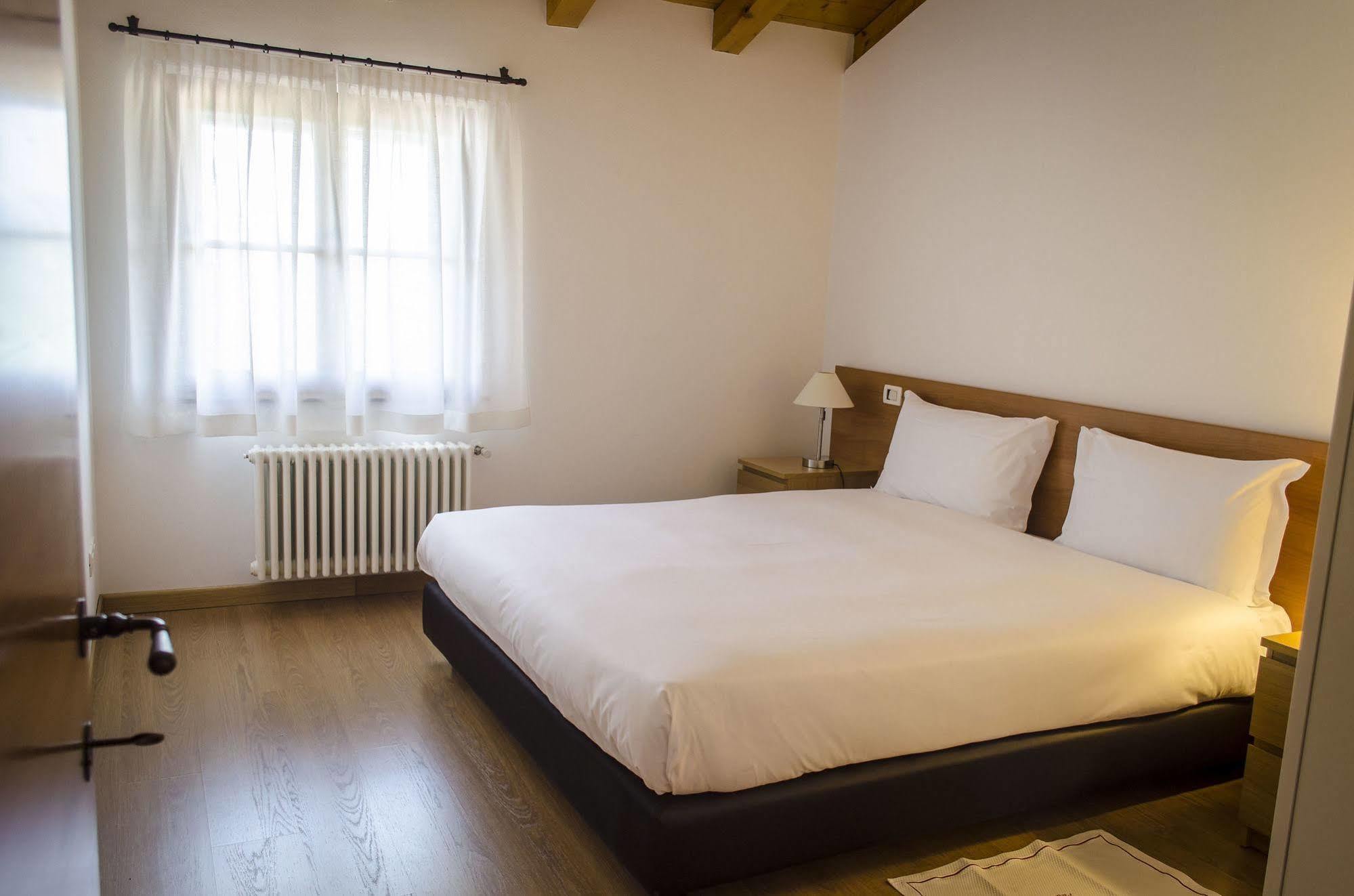 Elliot Osteria E Dormire In Collina Manzano エクステリア 写真