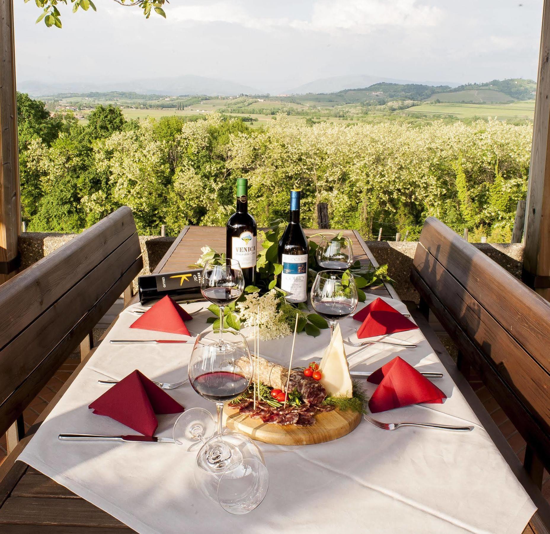Elliot Osteria E Dormire In Collina Manzano エクステリア 写真